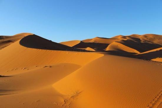 Mari Desert Camp 梅尔祖卡 外观 照片